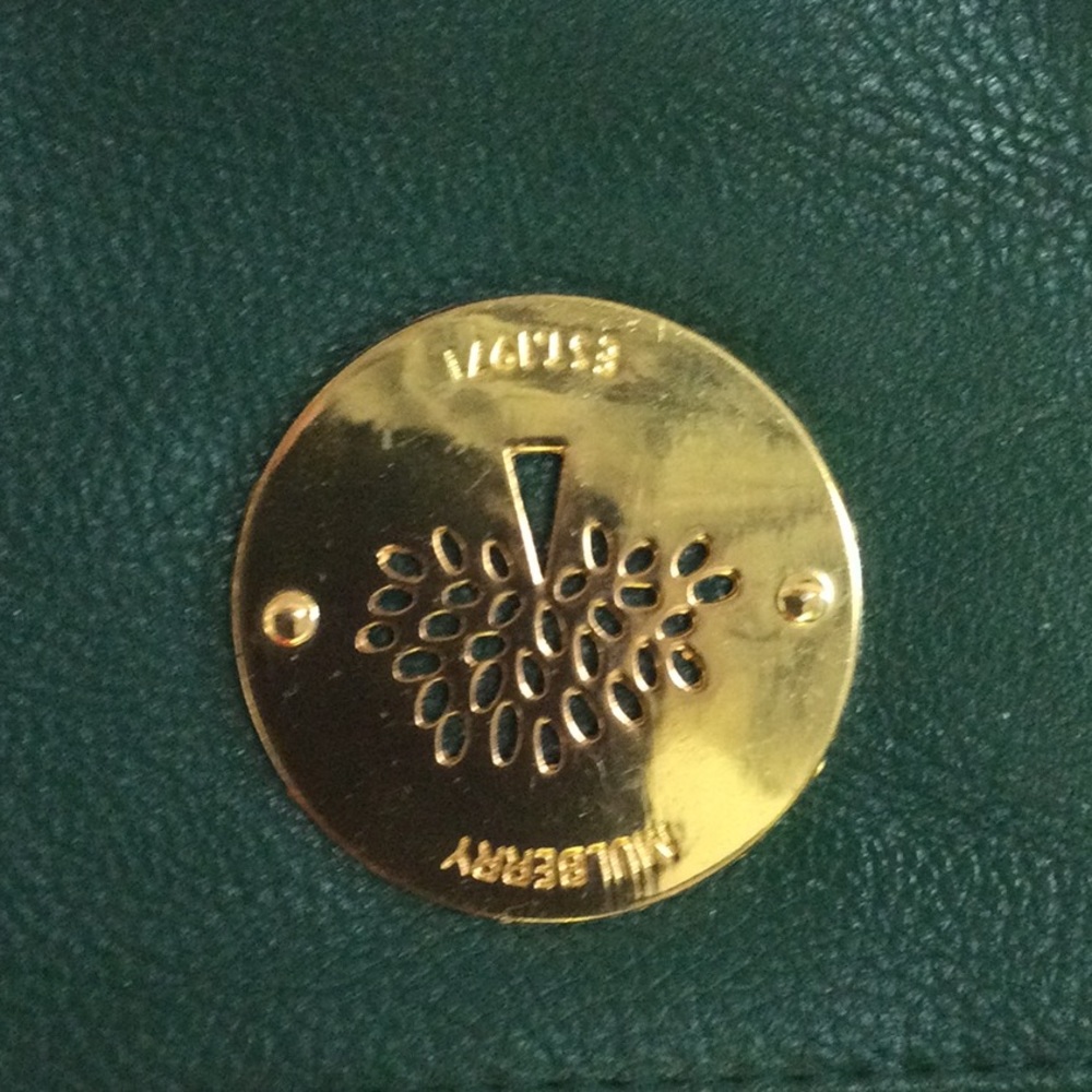 Whistle coin purse